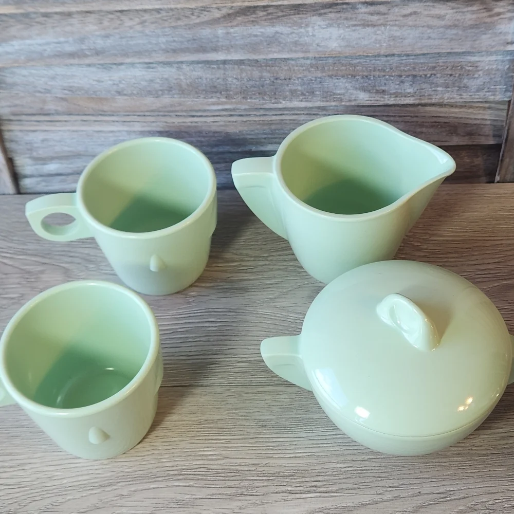Vintage Boonton 5pc Coffee set Light Green 2 Stackable Mugs, Creamer, Sugar